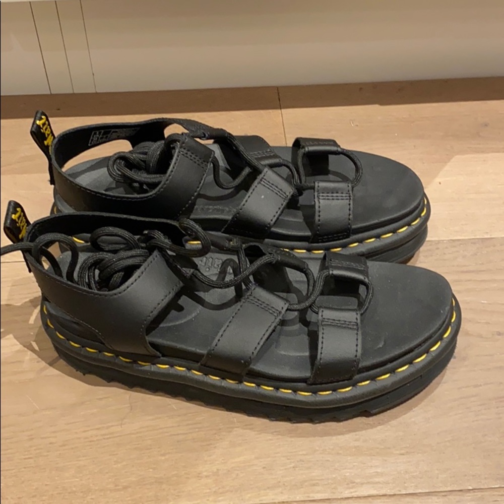 Dr Martens lace up sandal